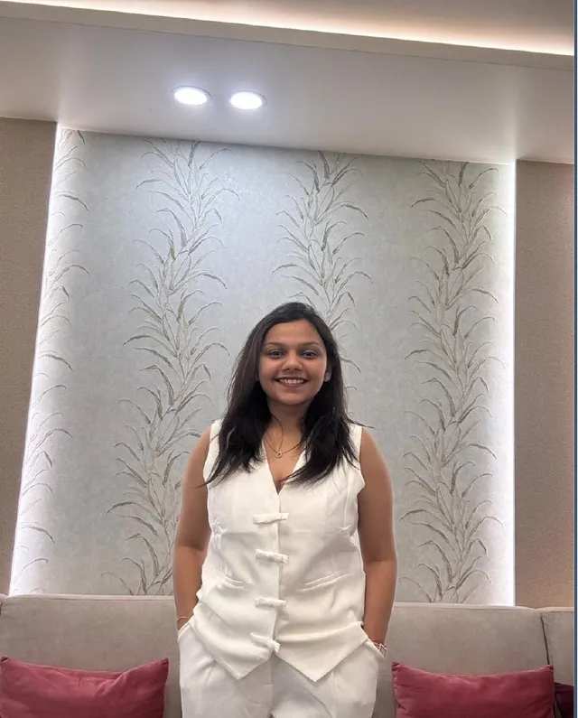 Dhriti Shah, Avinnyya